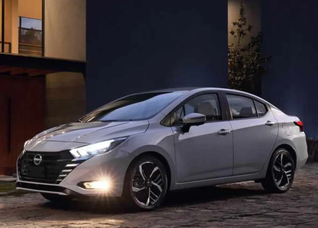 Nissan Versa